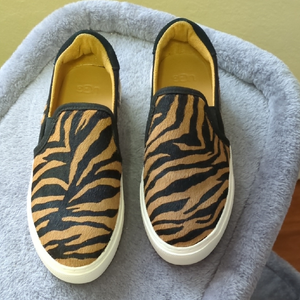 UGG Black and Tan Slip-On Loafers with Zebra Fur Print